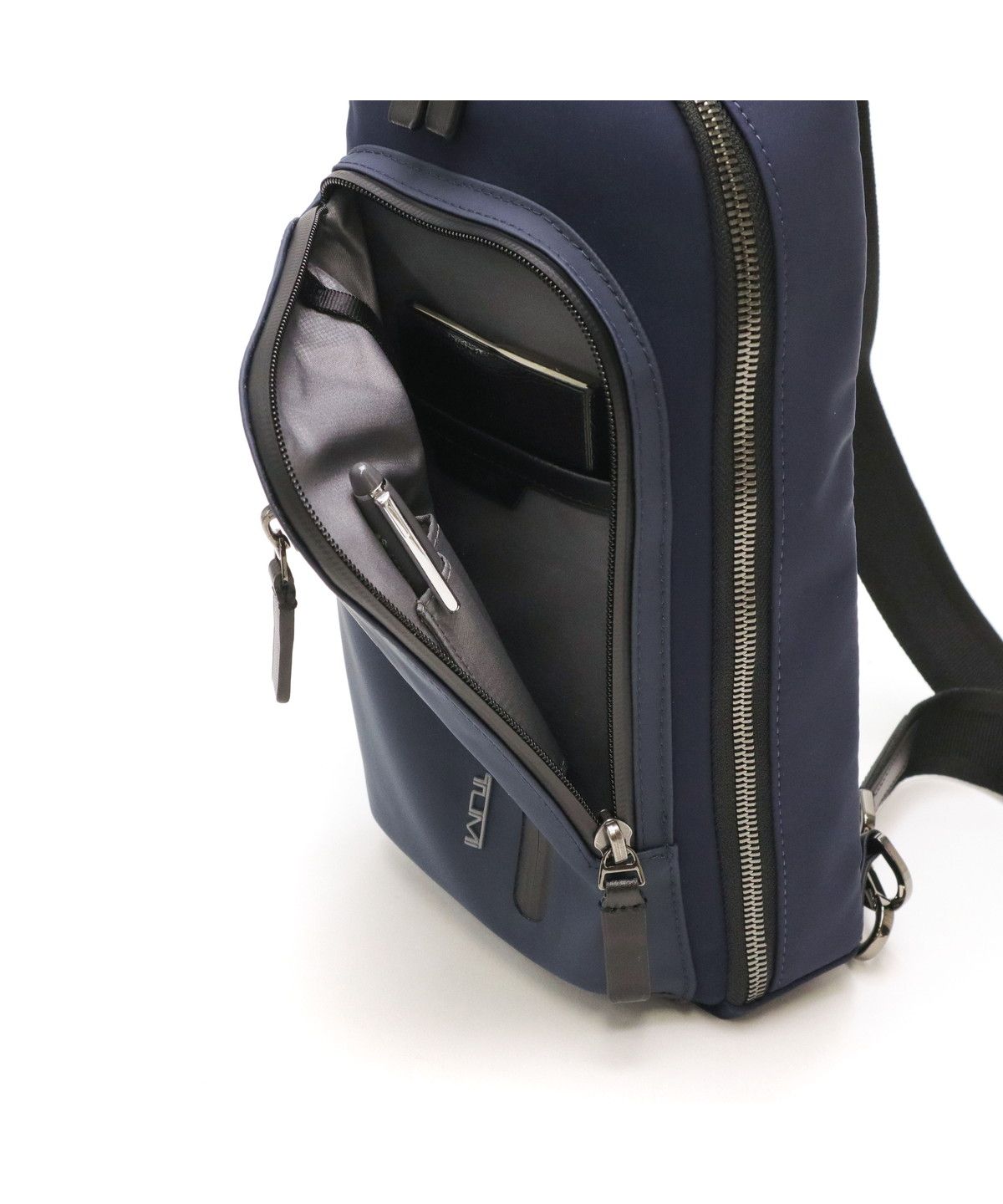 【新品級】TUMI トゥミ ハリソン ボディバッグ スリングバッグ ブラウン トゥミ TUMI 【日本正規品】 トゥミ ボディバッグ TUMI Harrison