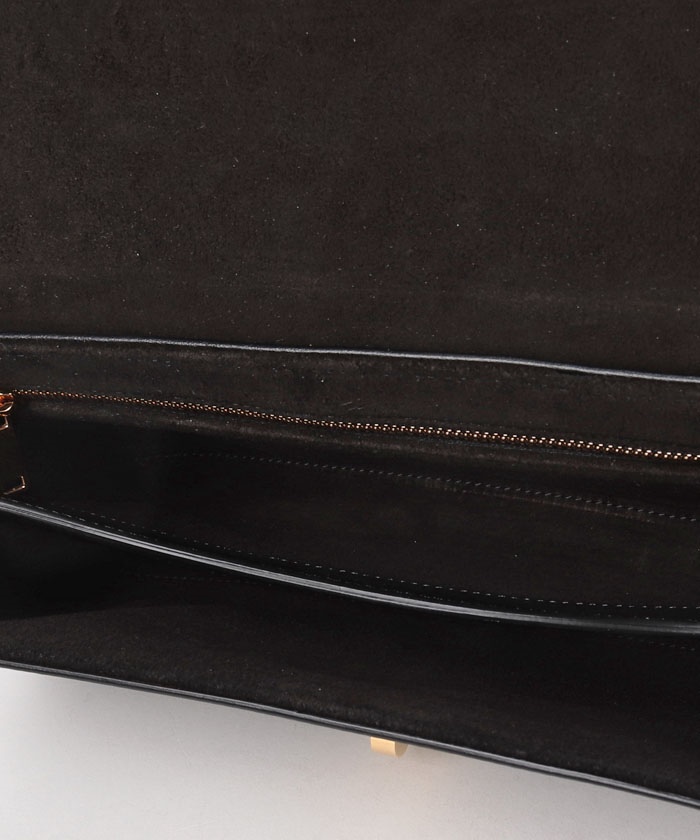 CELINE【特価セール】ティーン ソフト16 カーフレザー★関税込み セリーヌ ショルダーバッグ ティーン ソフト16(セーズ) レザー