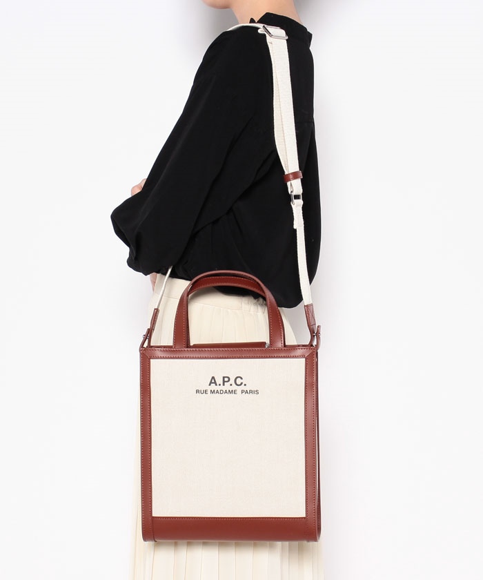 【新品未使用】A.P.C. ベージュキャンバストートバッグ A.P.C.】A.P.C. アーペーセー CAMILLE トートバッグ レディース