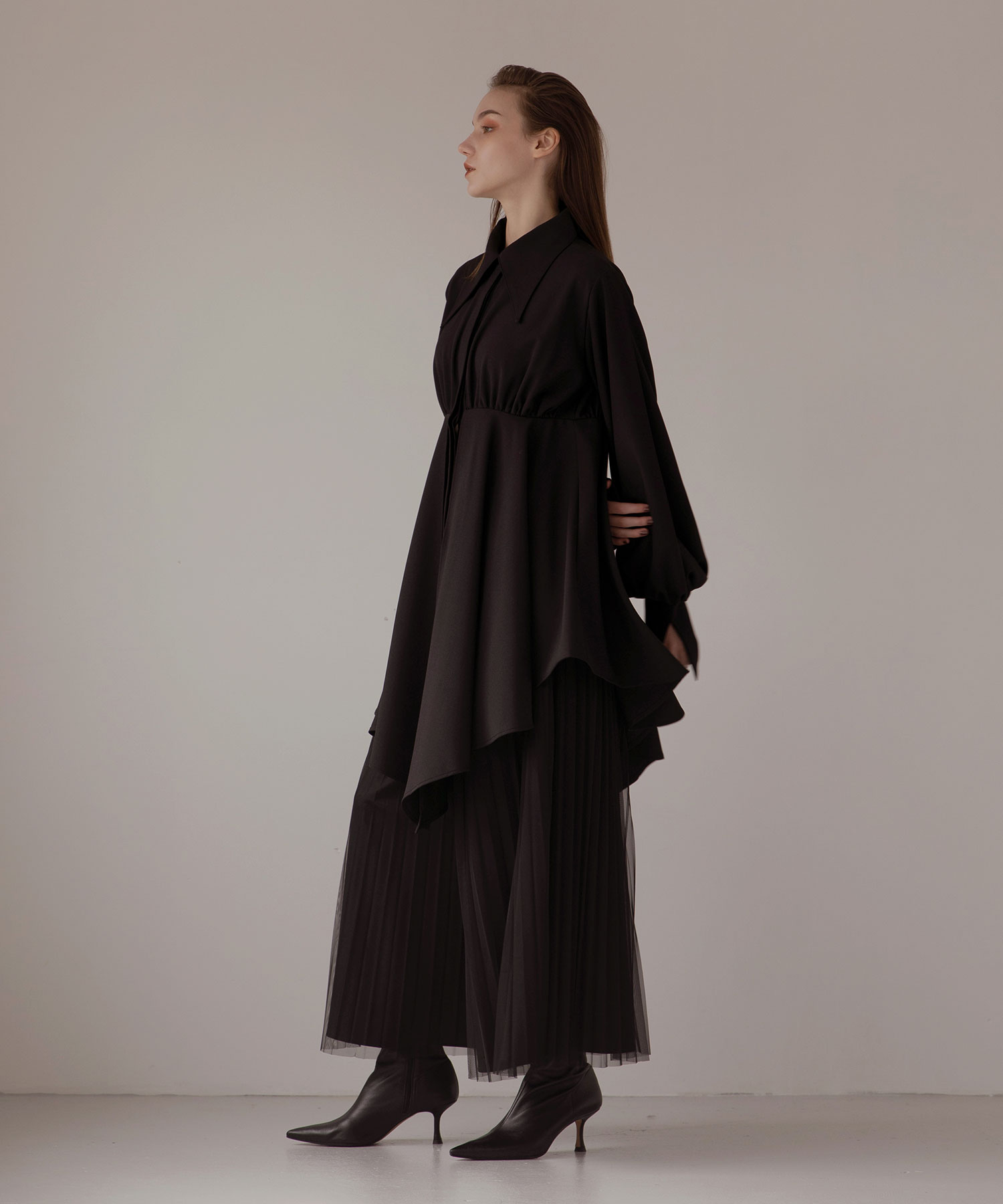 ミエリ インヴァリアント MIELI INVARIANT Drape Round Shirt