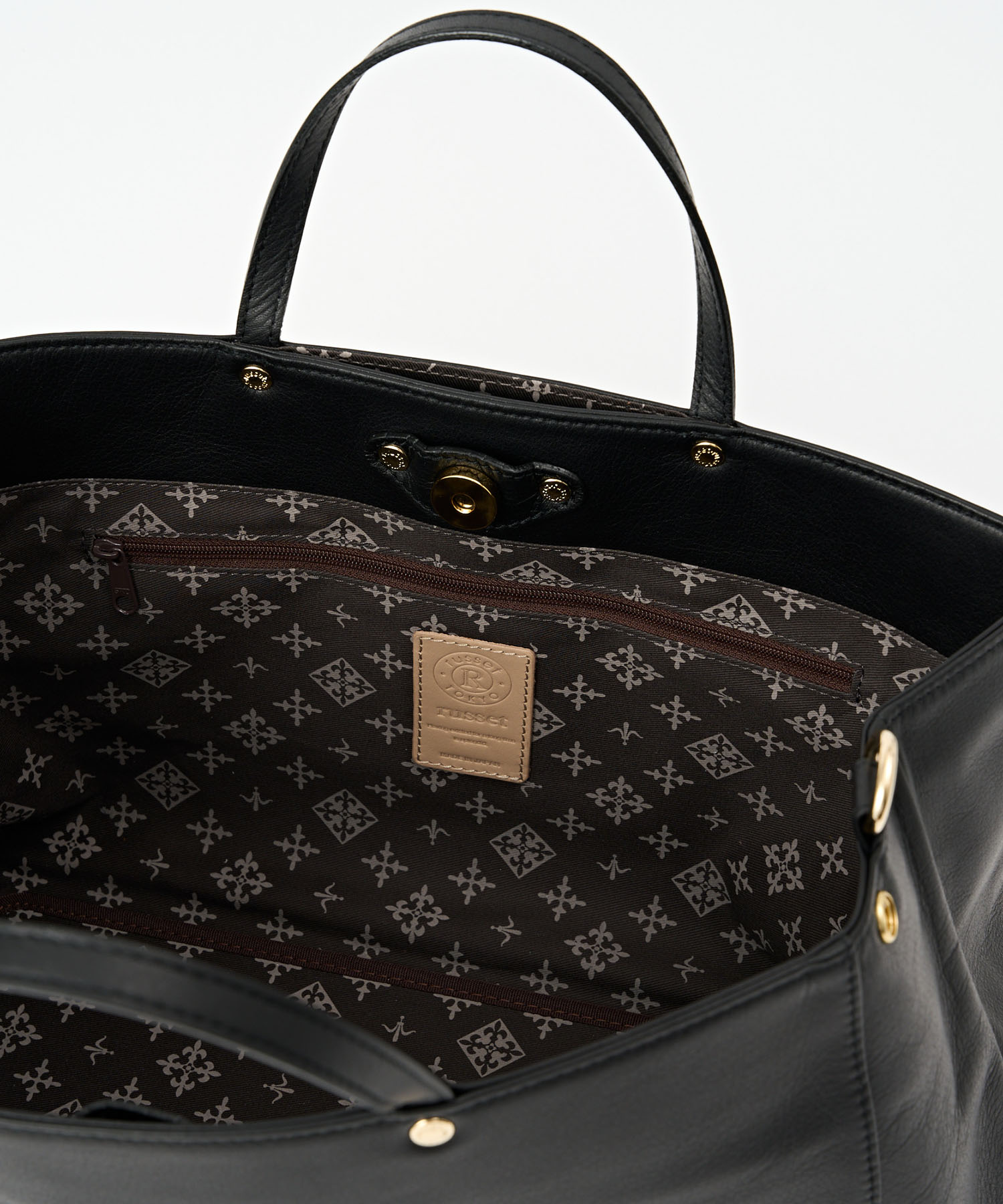 セール 50%OFF】《SHOPPER》トートバッグ M 【ソフトレザー】(CE