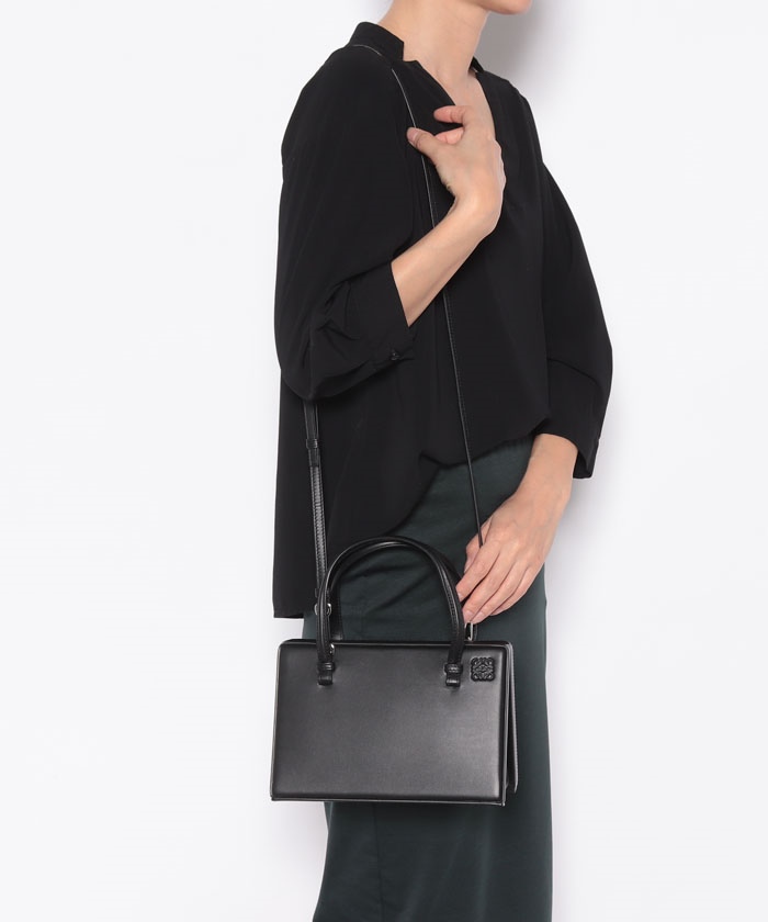 LOEWE】ロエベ ハンドバッグ ショルダーバッグ ポスタルレザー