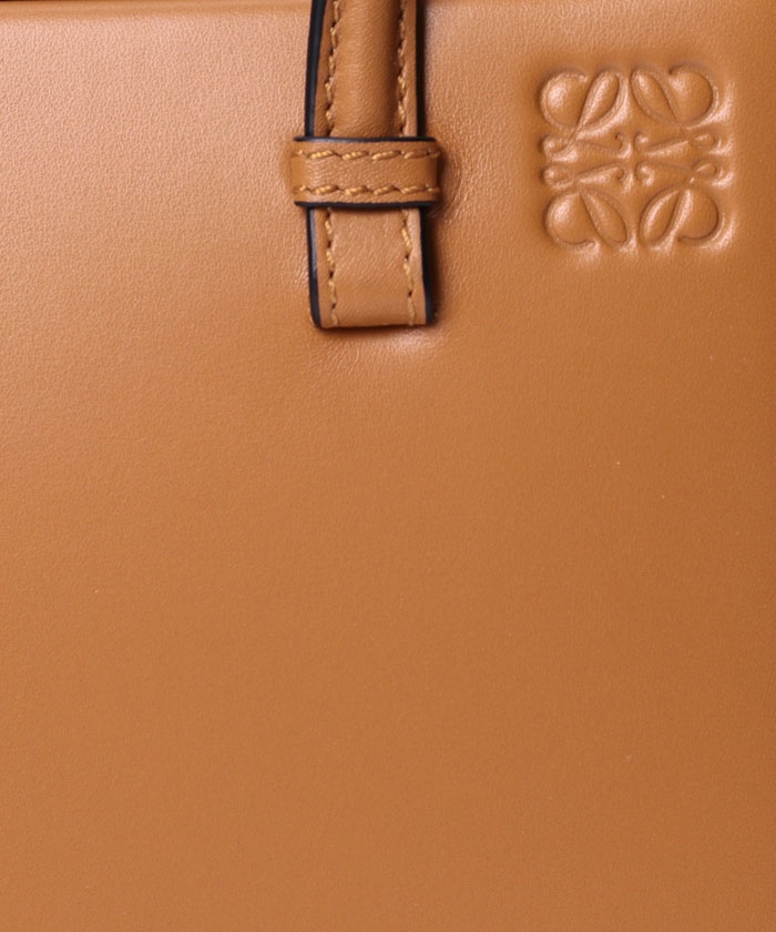 セール 6%OFF】【LOEWE】ロエベ ハンドバッグ ショルダーバッグ セール 6%OFF】【LOEWE】ロエベ ハンドバッグ ショルダーバッグ