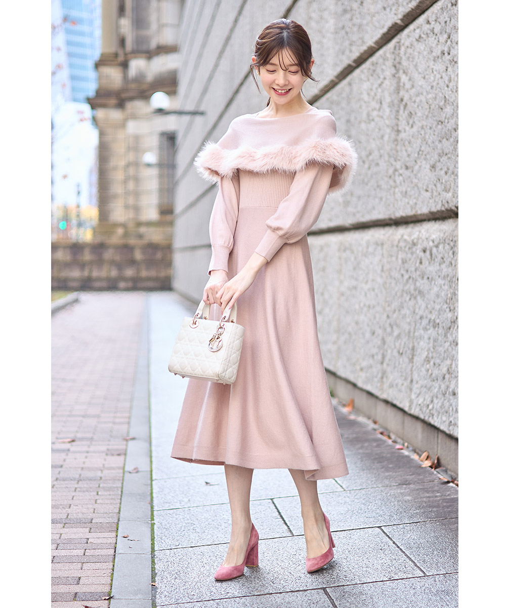 セール】トッコクローゼット tocco closet ファー付きケープ セール】トッコクローゼット tocco closet ファー付きケープ