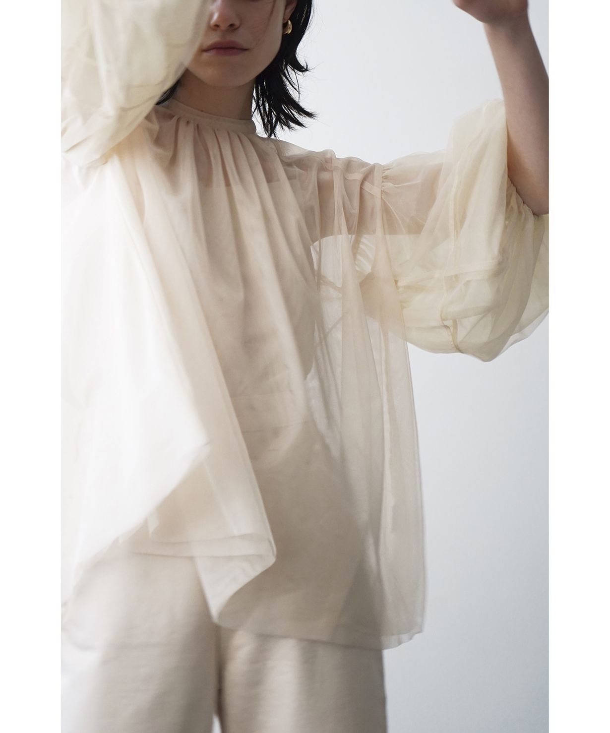 セール 40%OFF】SHEER TULLE BALLOON SLEEVE TOPS(505105018 セール 40%OFF】SHEER TULLE BALLOON SLEEVE TOPS(505105018
