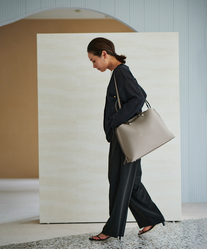 WEB限定】【E'POR】【A4対応】Y BAG Medium+ (サイドジップトート