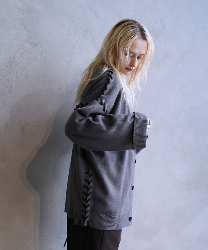 MASAKI × JUNRed】ステッチレースアップルーズカーディガン MASAKI × JUNRed】ステッチレースアップルーズカーディガン