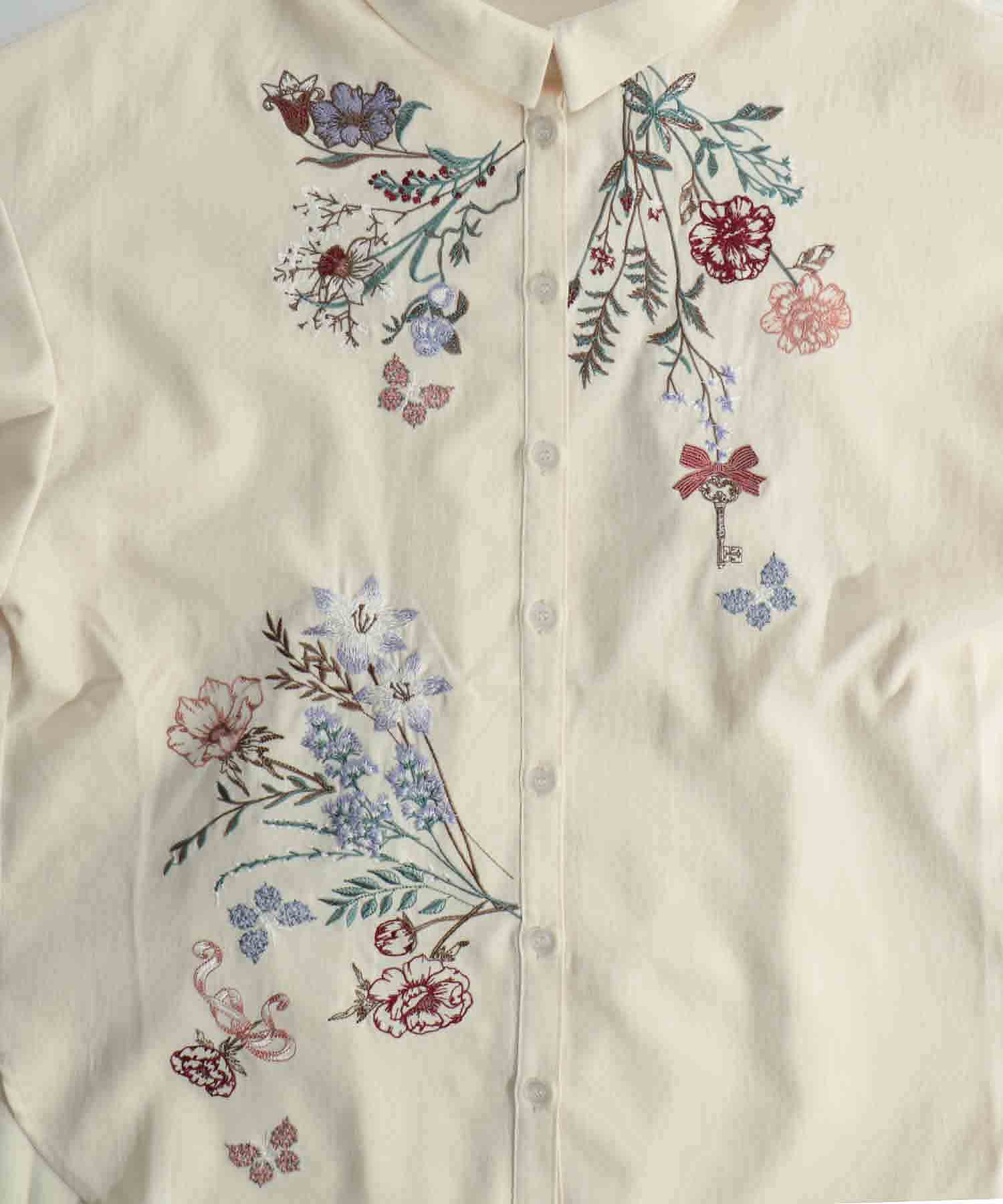 シャツ ScoLar イズ スカラー 552272 異素材シアー切替 花束刺繍シャツ トップス フェミニン ガーリー 原宿系 個性的 ポイント 花蝶刺繍切替シアーシャツ(504616241) | イズ スカラー(iS