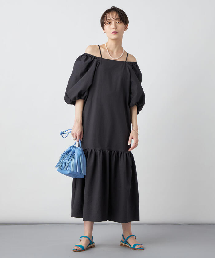 【sandro】関税込★ブラック ミディワンピース フェイクパール付 SANDRO リブ編みニット ミディワンピース フェイクパール付き