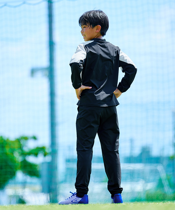 【バックプリント付】UMBRO×マンチェスターシティ/ピステ/ドリルトップ/XL セール 30%OFF】ジュニア ハイブリッドピステトップ｜防風・はっ