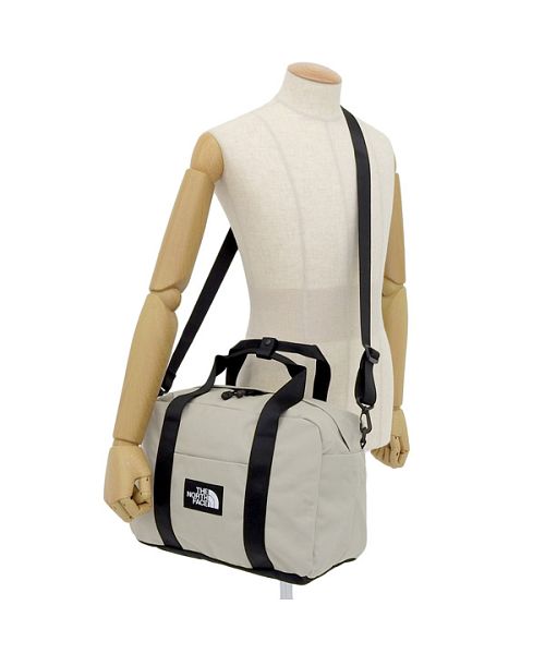 【新品】【韓国限定】THE NORTH FACE バックパック ホワイト クーポン】【セール 48%OFF】【韓国限定 日本未発売モデル】ザ