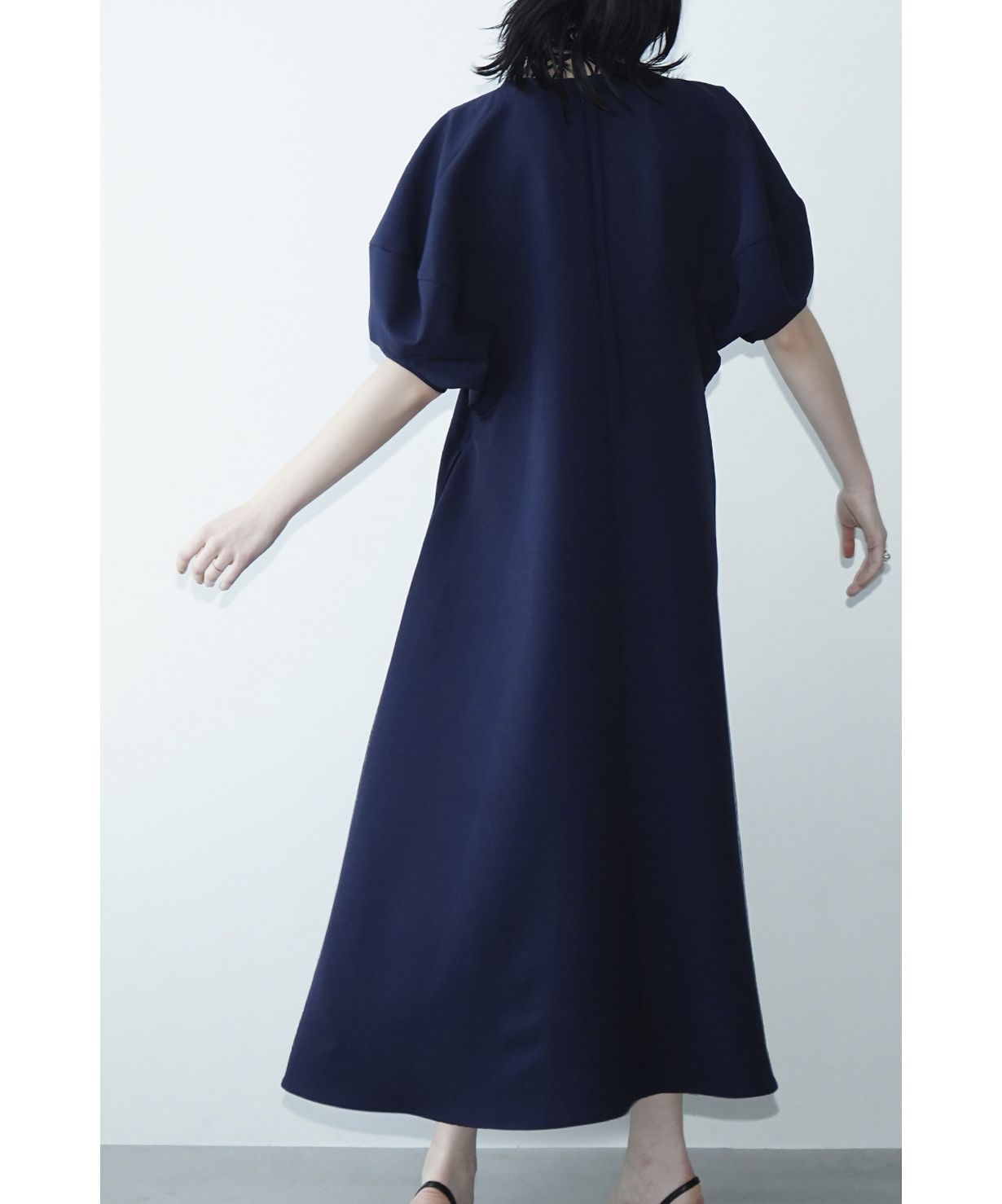 セール 30%OFF】NECK RIBBON LANTERN SLEEVE ONE PIECE
