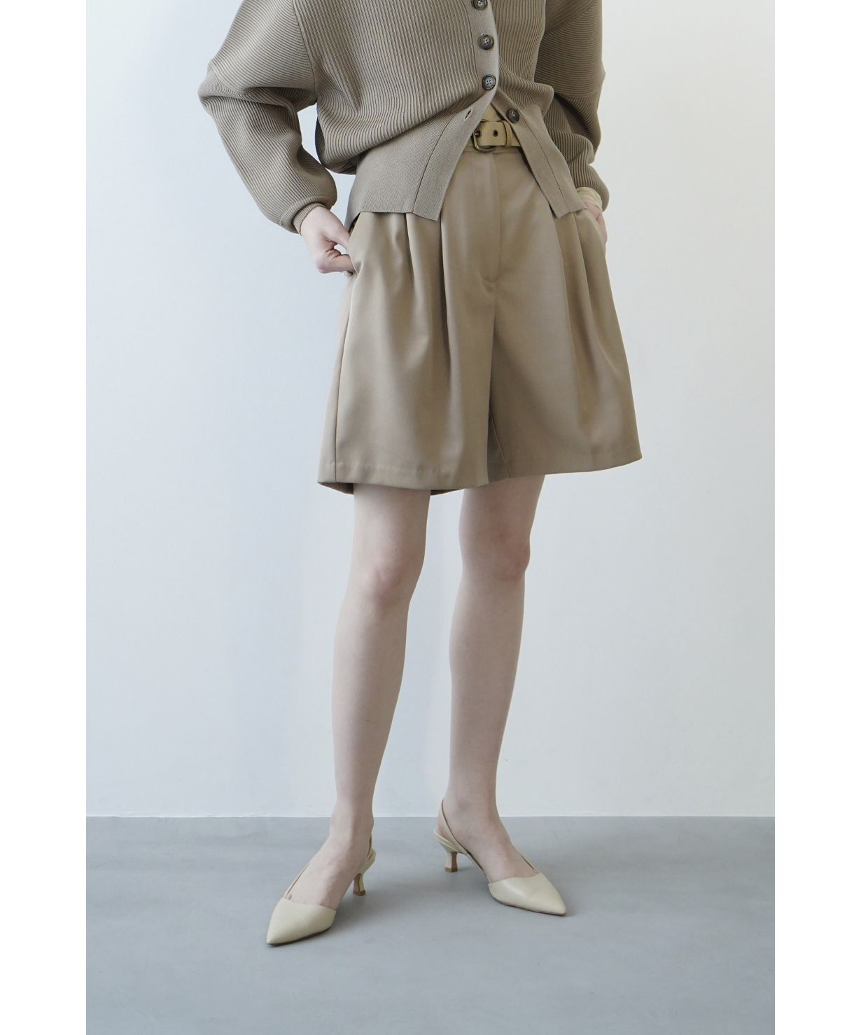 セール 30%OFF】TWO TUCK HALF PANTS(505181956) | クラネ(CLANE セール 30%OFF】TWO TUCK HALF PANTS(505181956) | クラネ(CLANE