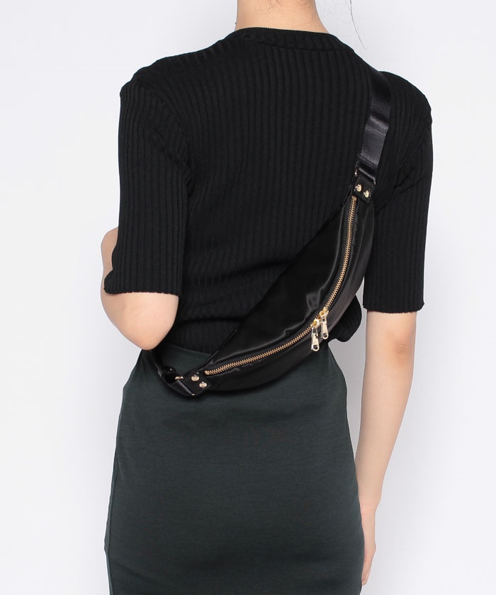 セール 30%OFF】ミニマルボディバッグ【THE CLOUDS NYLON】(CE