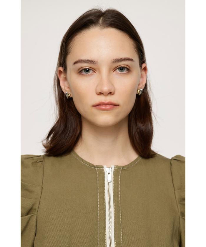 セール 50%OFF】フロントジップワンピース パフスリーブ
