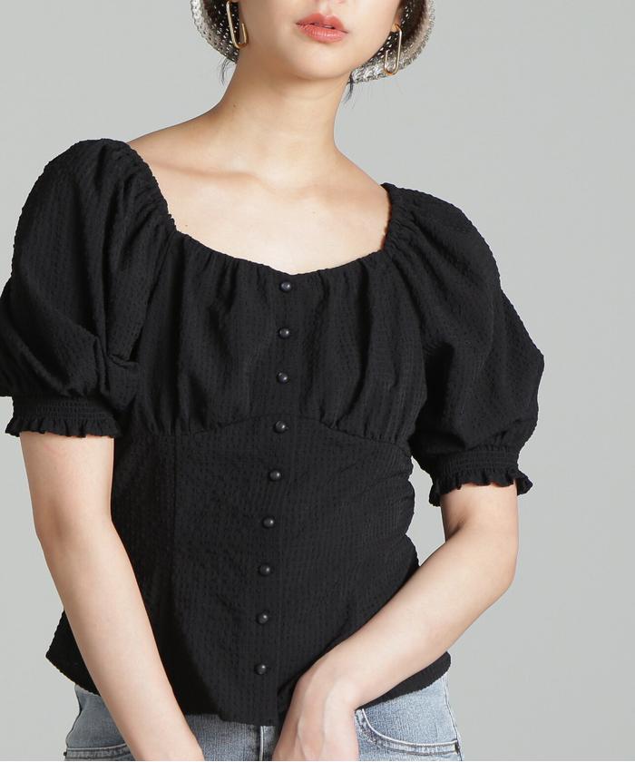 セール 20%OFF】ペンタゴンネックパフスリーブブラウス