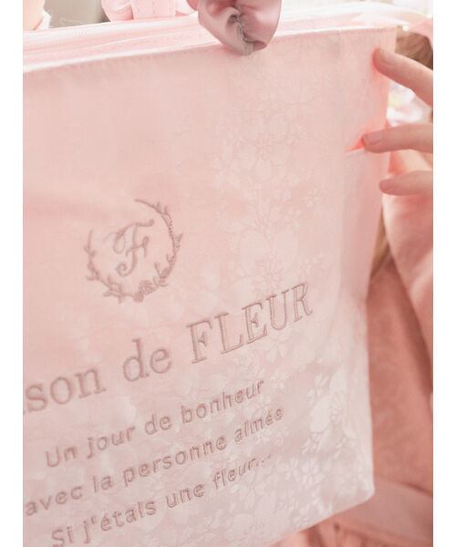 Maison de FLEUR 桜 トートバッグMサイズ メゾン ド フルール Maison de FLEUR sakura刺繍Mトートバッグ