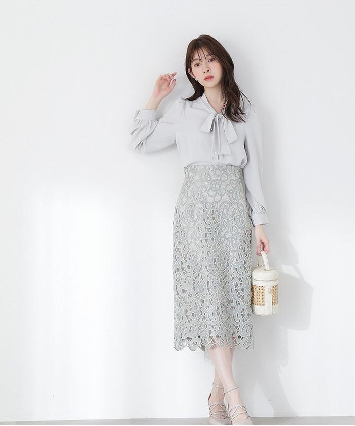 セール 50%OFF】モノグラムケミカルレースタイトスカート