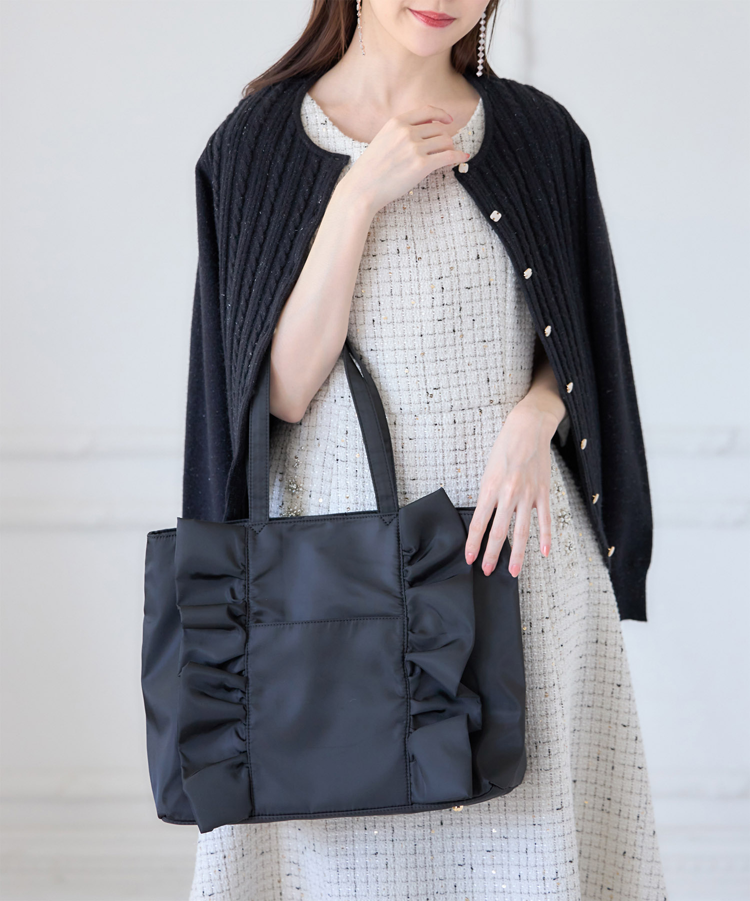 トッコクローゼット tocco closet フリルナイロントートバッグ