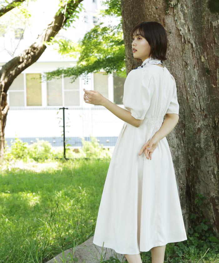 セール 30%OFF】スカーフツキタックウエストワンピース