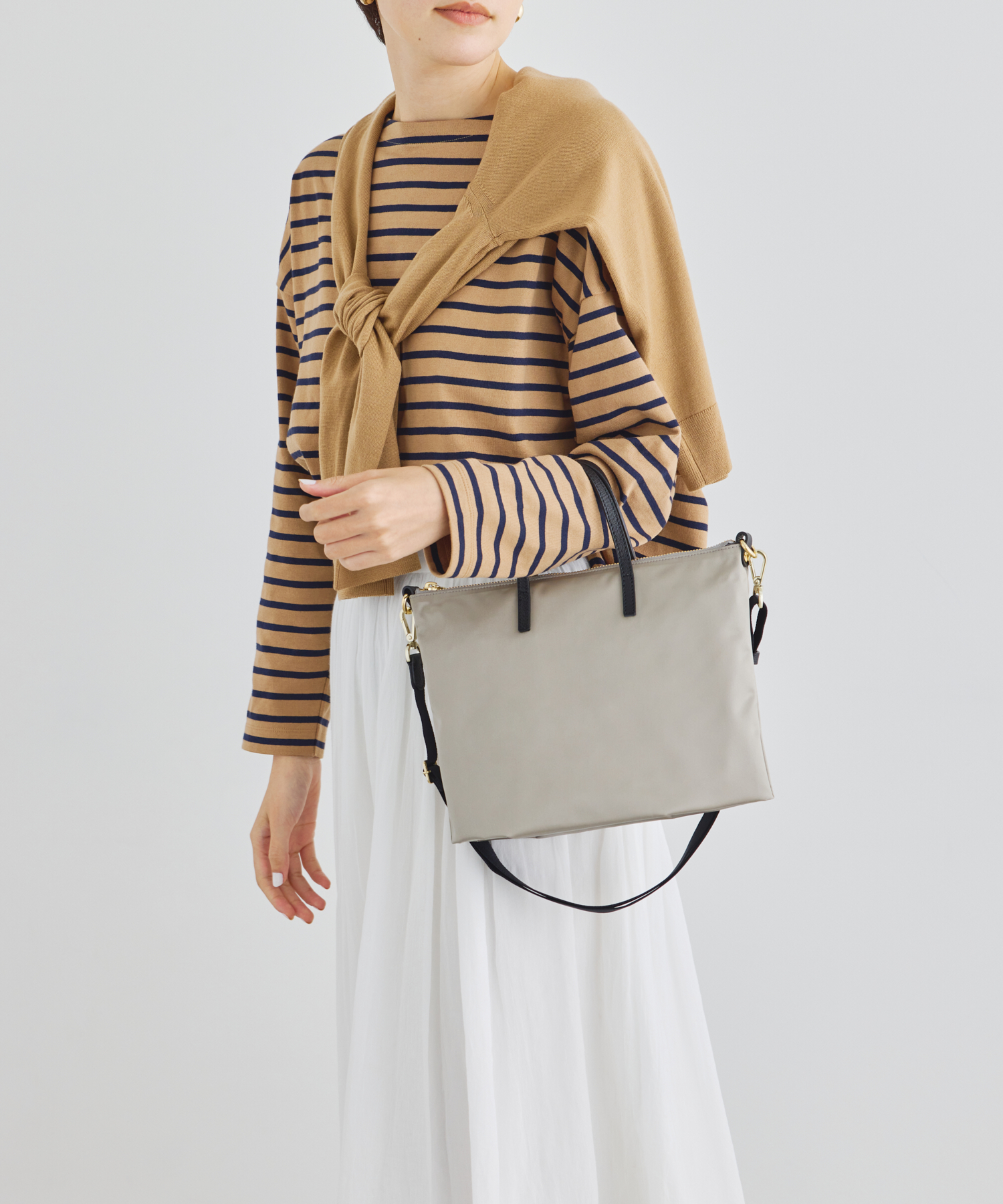 セール】2WAYハンドルショルダーバッグ【THE CLOUDS NYLON】(CE セール】2WAYハンドルショルダーバッグ【THE CLOUDS NYLON】(CE