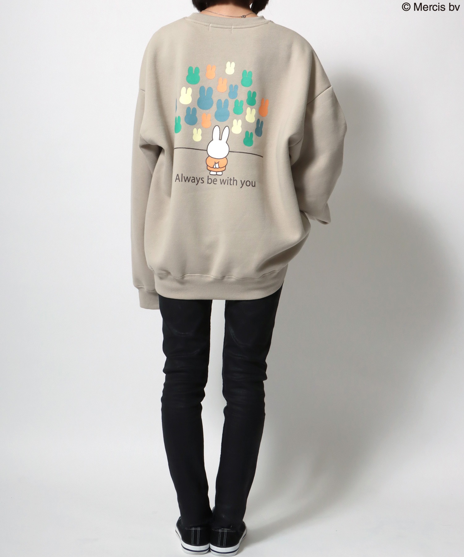 Miffy/ミッフィー オーバーサイズ バックプリント スウェット