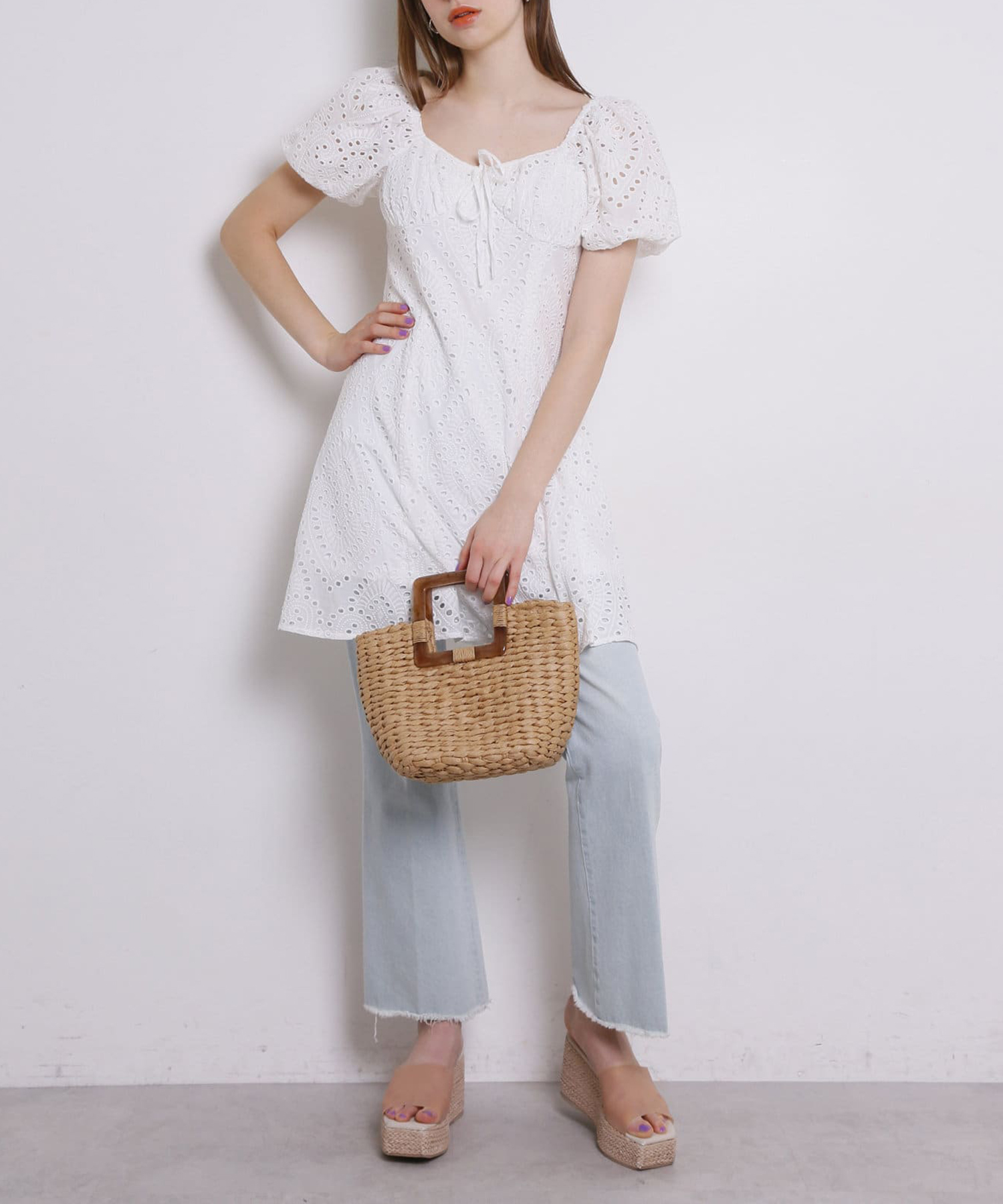 サンドロ Jaisy 上品 美ライン フローラル レース ミニ ワンピ 総レースワンピース ミニワンピース タイトワンピース[品番