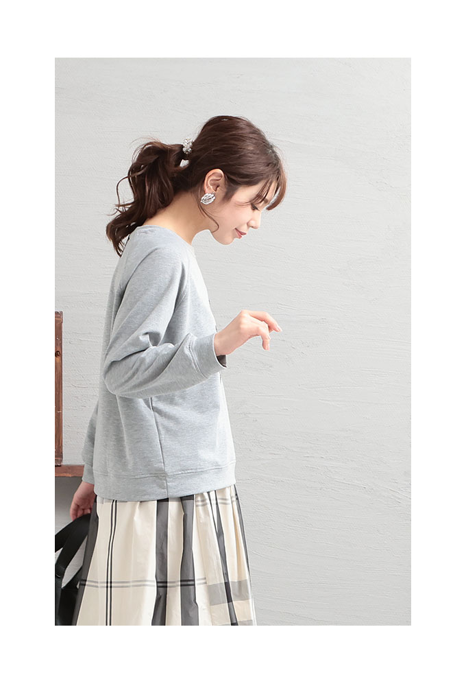 スパンコールの白鳥煌めく上品トップス(505230693) | サワ
