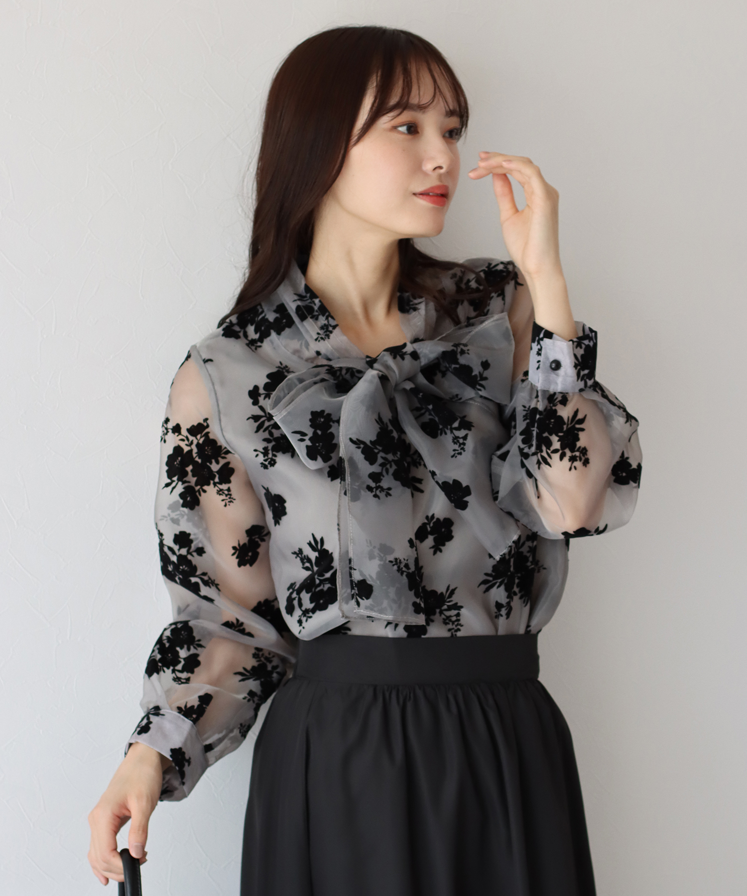 Cloth&Cross ハグオーワー コーヒービーンズpt ボウタイブラウス Cloth&Cross ハグオーワー コーヒービーンズpt ボウタイブラウス