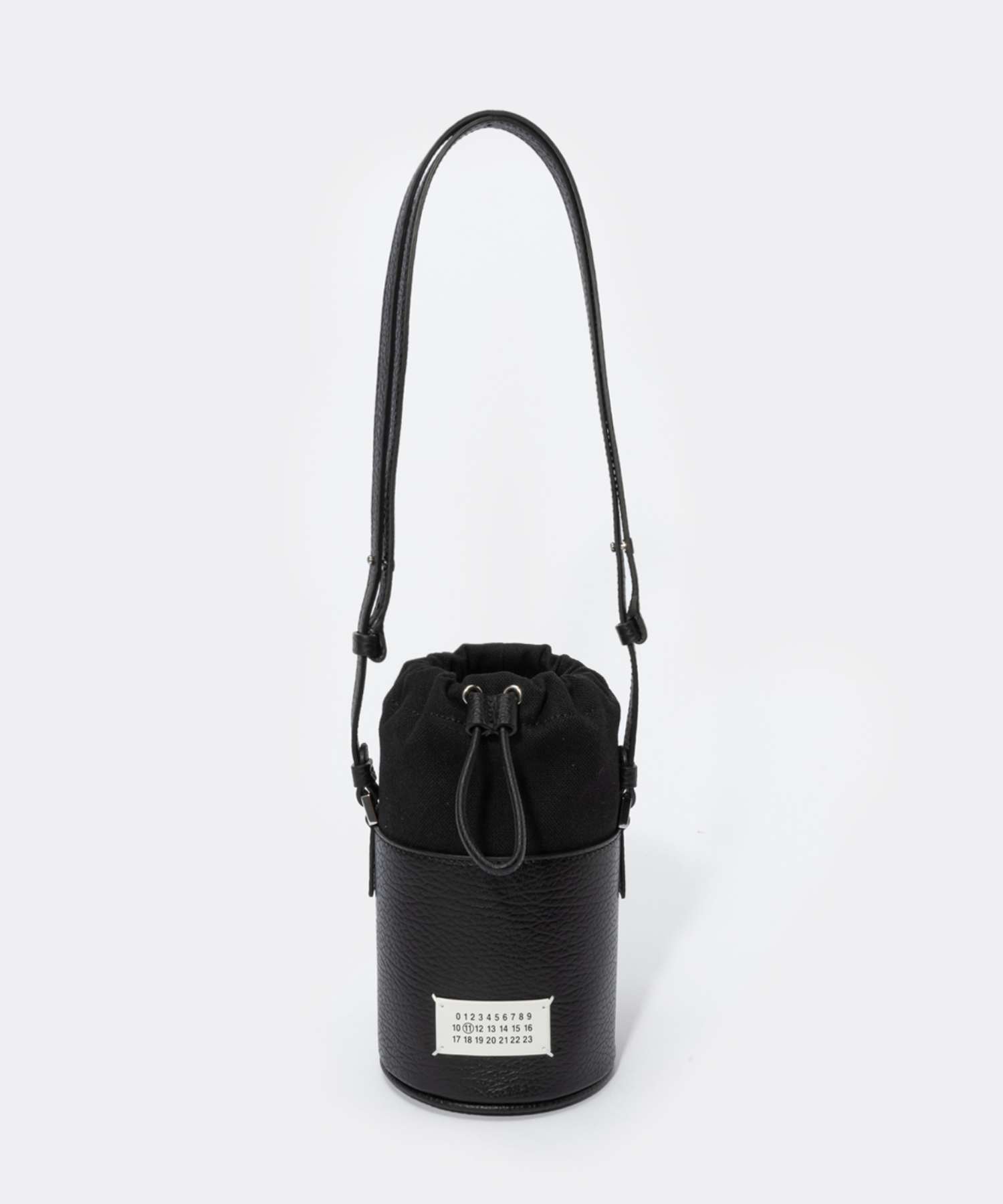 つやあり 新品 マイクロバケットマルジェラ Maison Margiela 5AC MM6