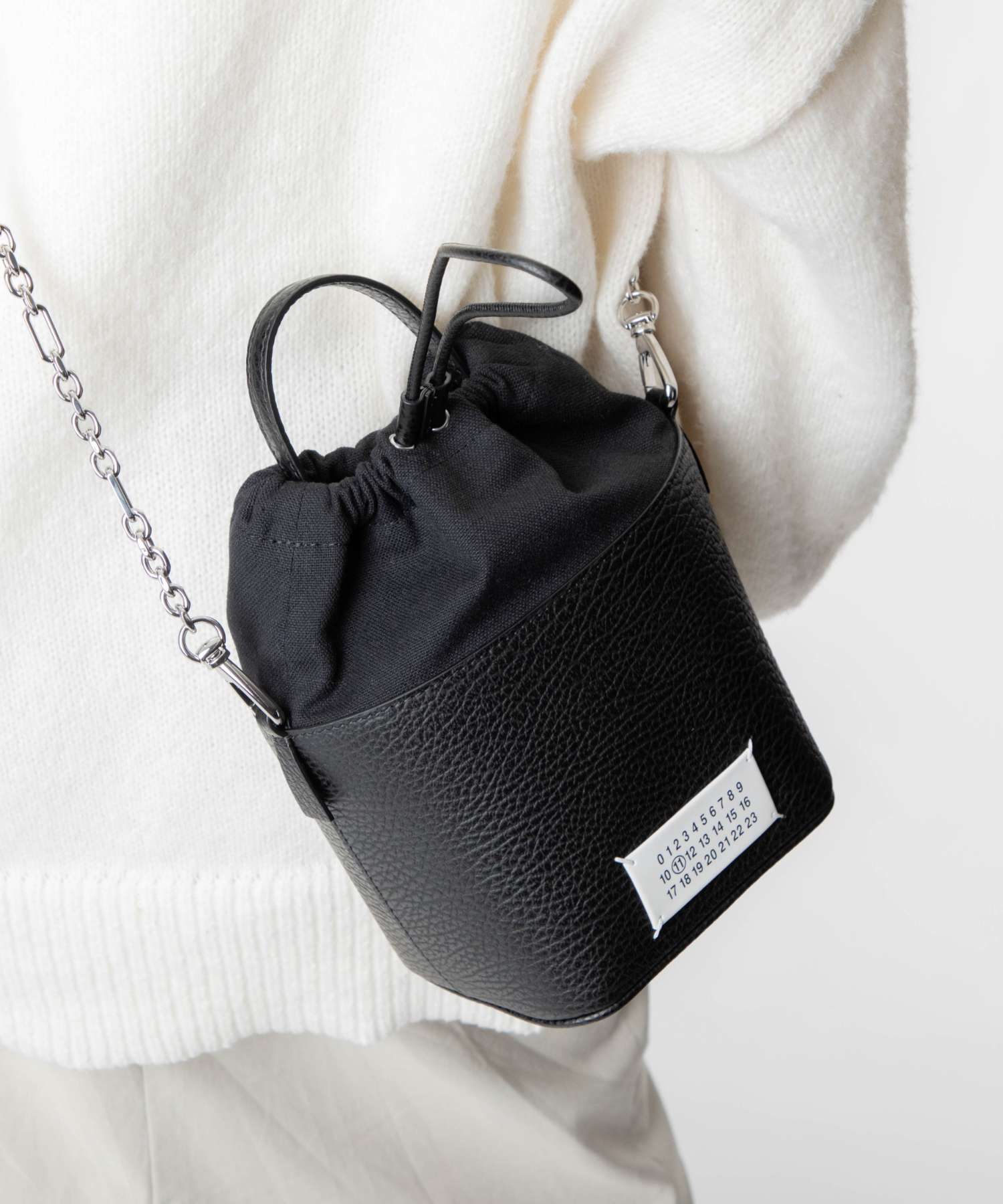 メゾンマルジェラ 21ss レザーショルダーバッグ SELECT BAG セレクトバッグ メゾン・マルジェラ ポシェット