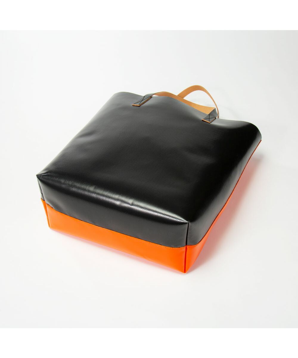 セール 31%OFF】マルニ MARNI トートバッグ SHMQ0000A3 P3572