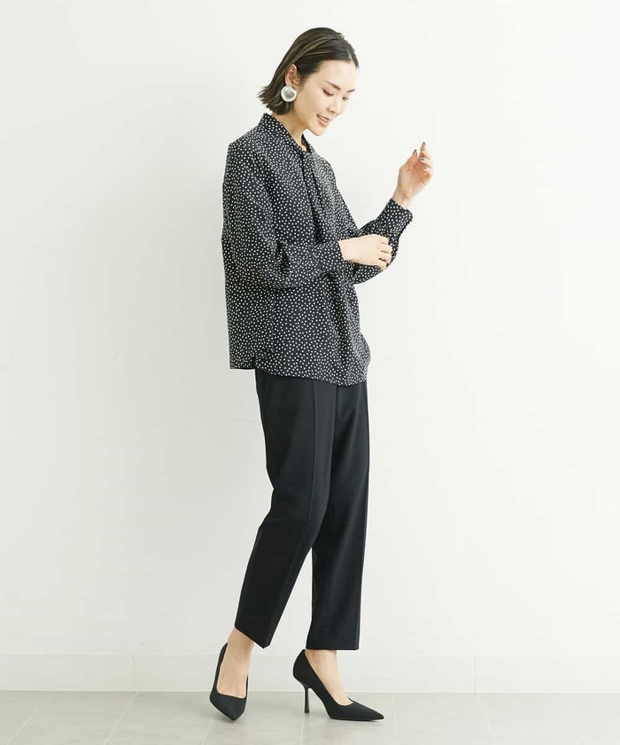 セール 50%OFF】[お仕事におすすめ]ハイネックランダムドット