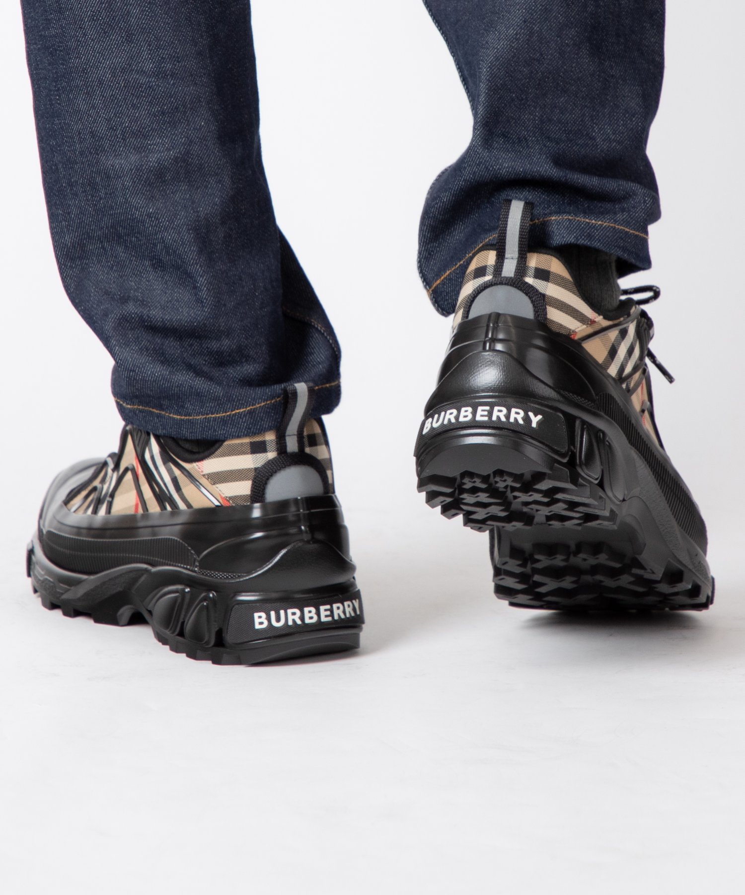バーバリー BURBERRY 8056921 スニーカー メンズ シューズ バーバリー BURBERRY 8056921 スニーカー メンズ シューズ