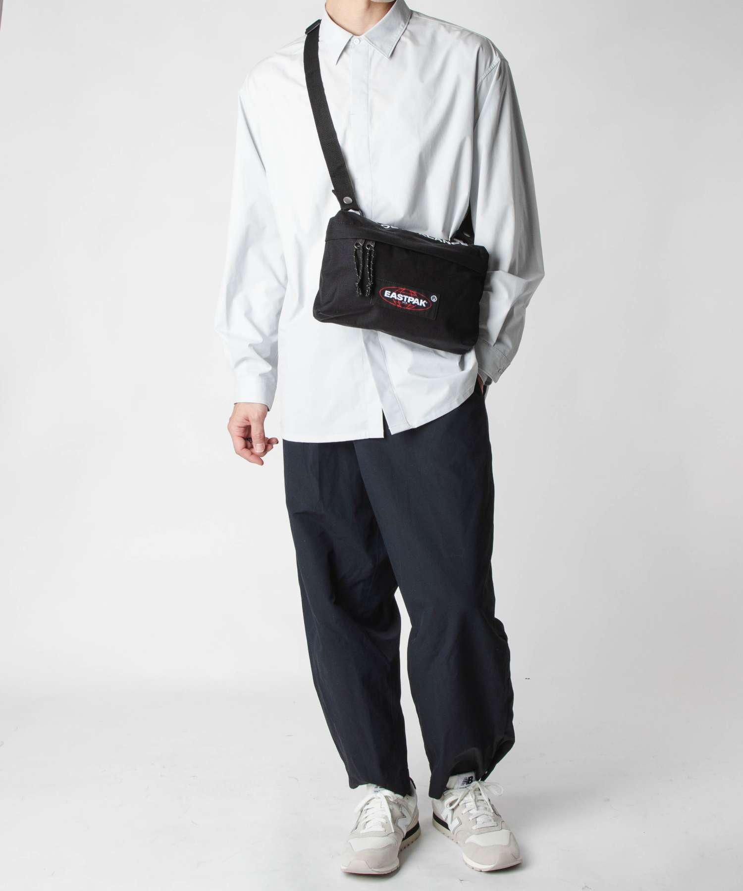 アンダーカバー UNDERCOVER EK0A5BCUW981 ショルダーバッグ アンダーカバー UNDERCOVER EK0A5BCUW981 ショルダーバッグ