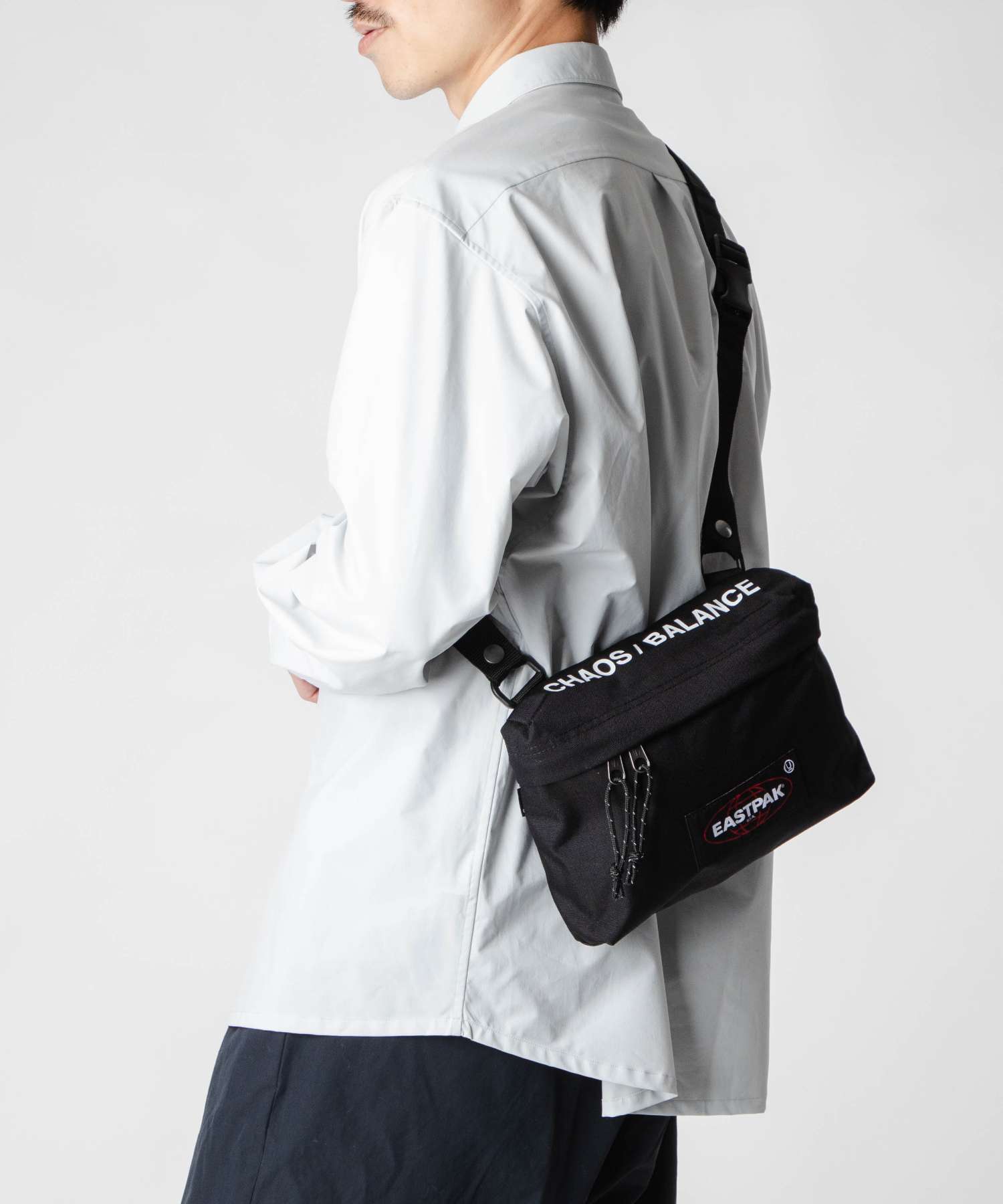 アンダーカバー UNDERCOVER EK0A5BCUW981 ショルダーバッグ アンダーカバー UNDERCOVER EK0A5BCUW981 ショルダーバッグ