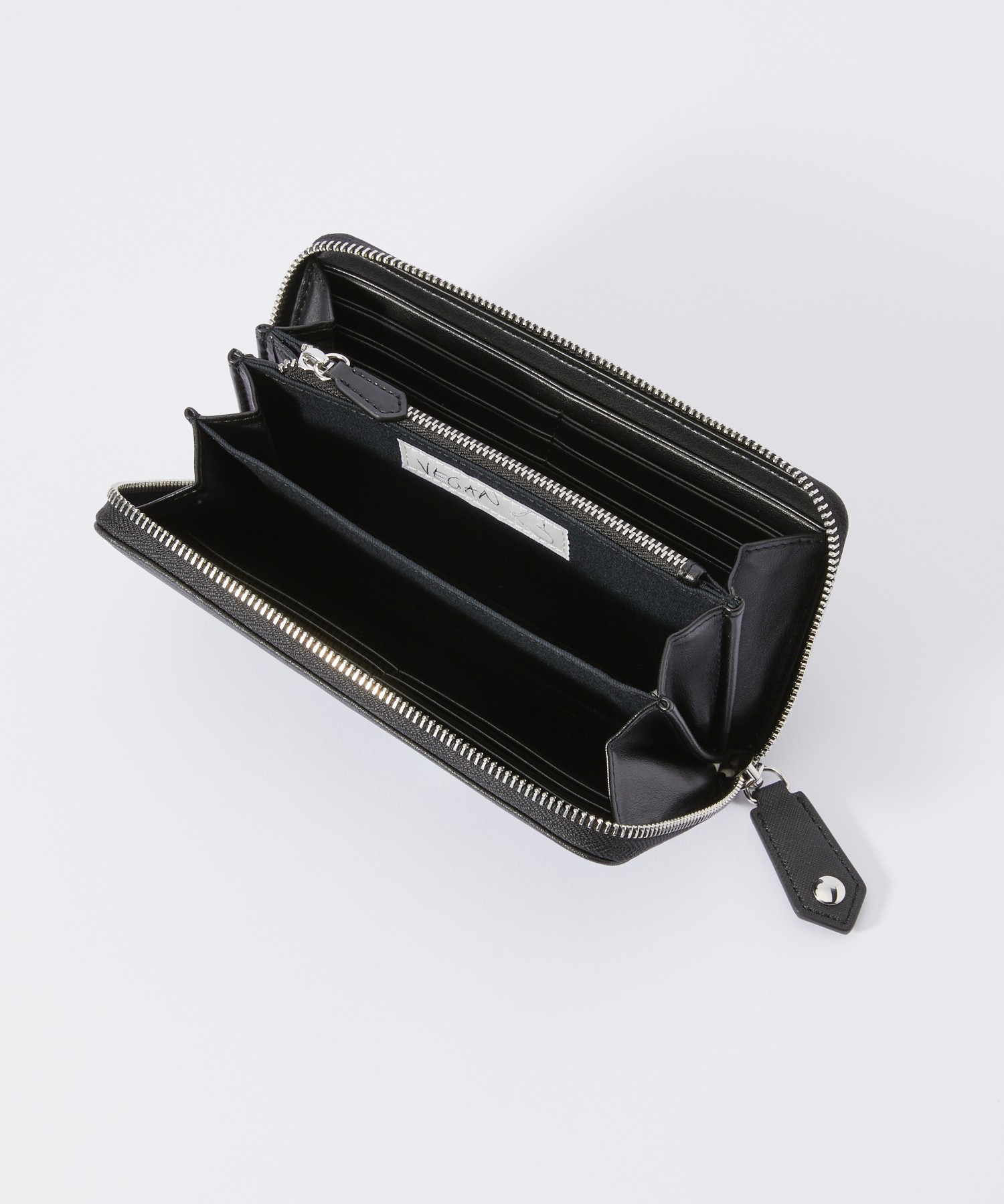 ヴィヴィアン ウエストウッド Vivienne Westwood 長財布