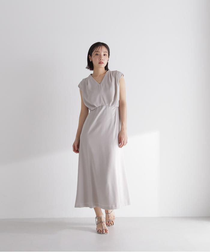 セール 50%OFF】Vネックドレープタックワンピース(505236896