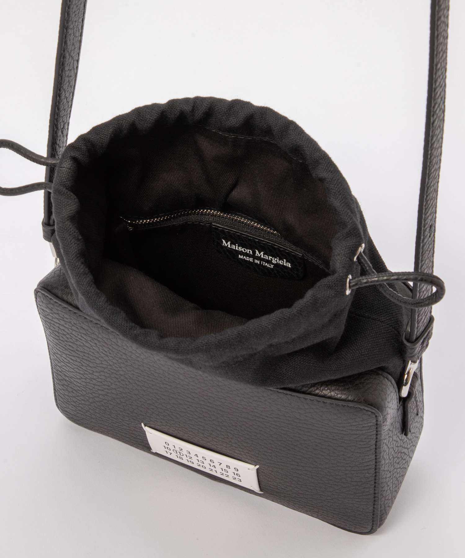 メゾン マルジェラ MAISON MARGIELA SB1WG0018 P4348 ショルダー メゾン マルジェラ MAISON MARGIELA SB1WG0018 P4348 ショルダー
