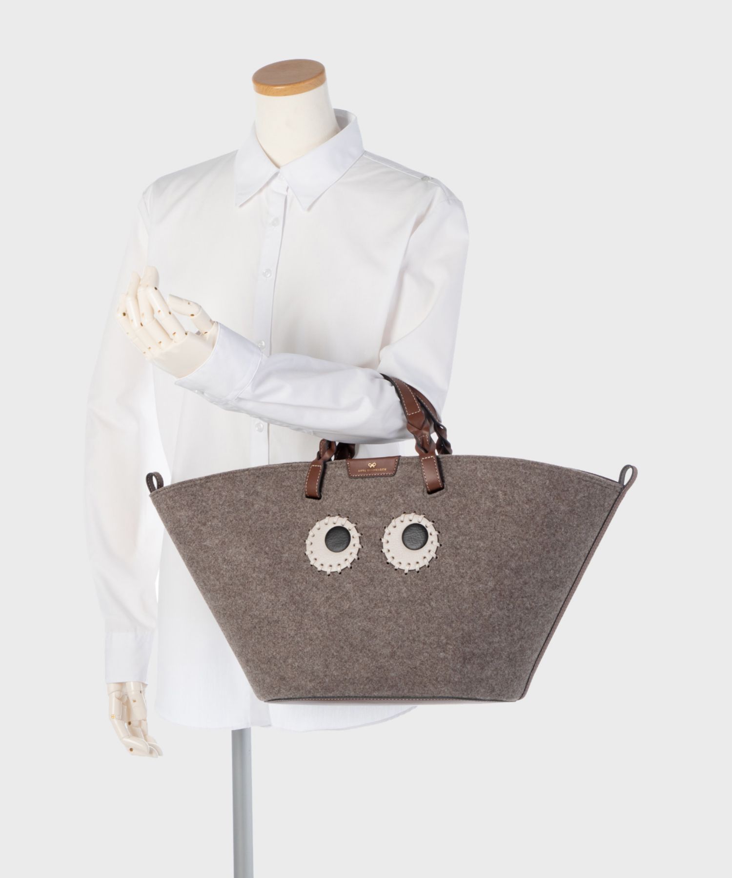 アニヤ ハインドマーチ ANYA HINDMARCH 5050925172912 トートバッグ ...