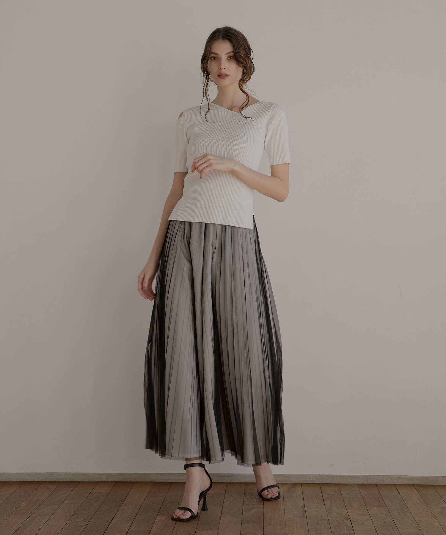 MIELI INVARIANT Tulle Layer Pleat Pants