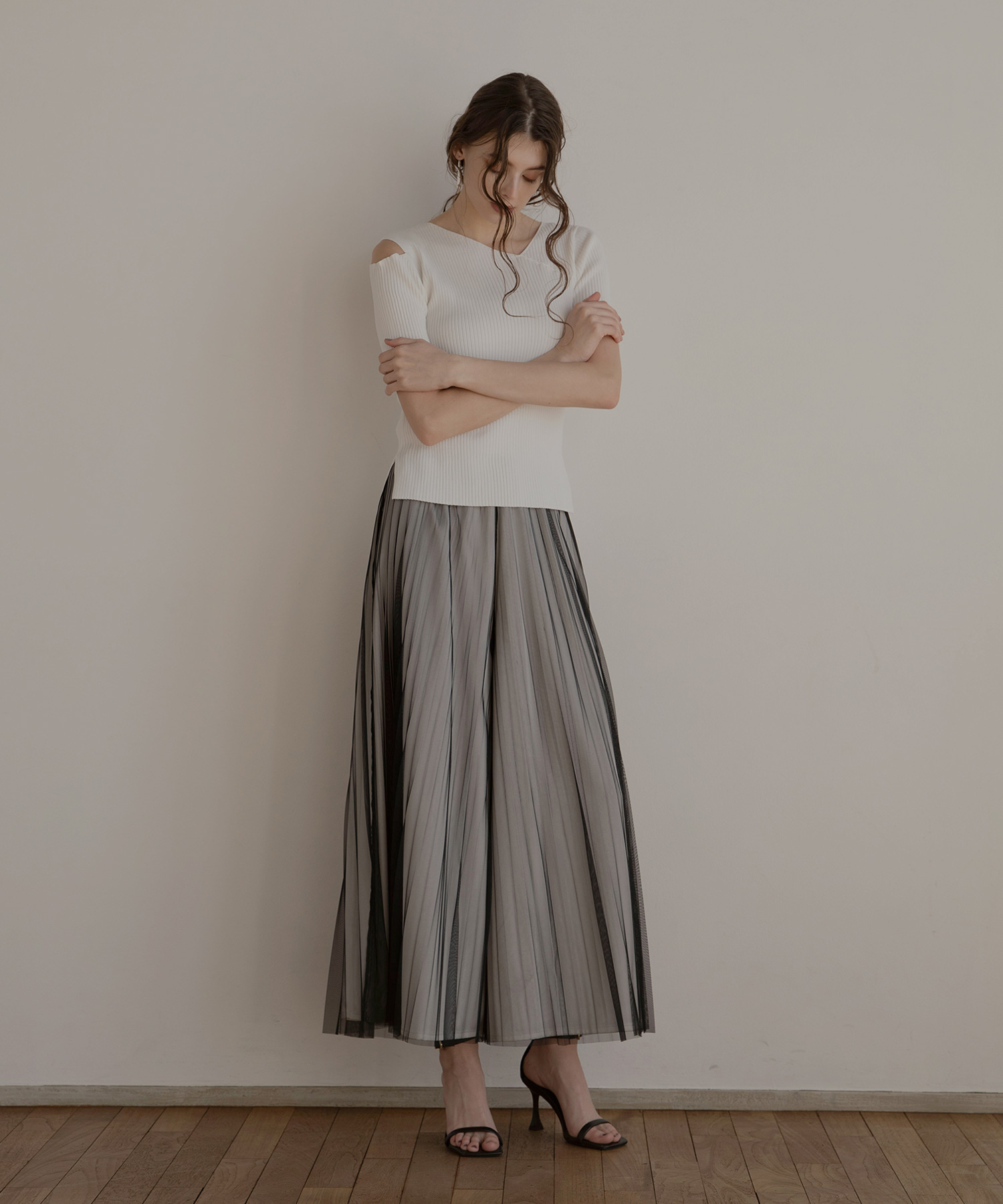 MIELI INVARIANT Tulle Layer Pleat Pants