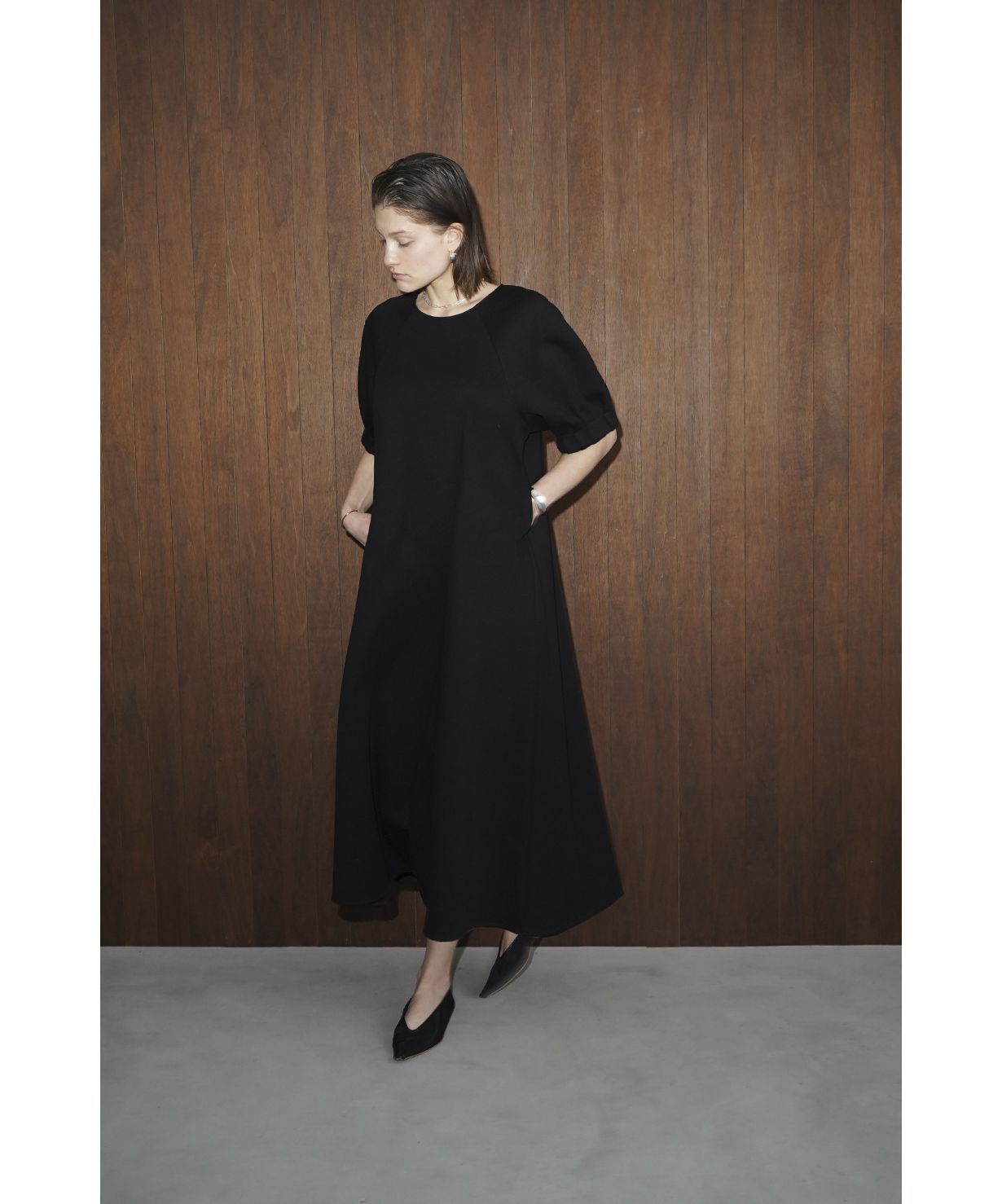 セール 30%OFF】TUCK SLEEVE ONE PIECE(505256608) | クラネ