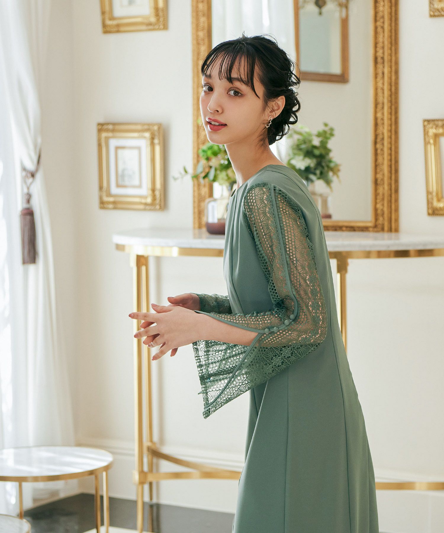 ニアナ niana レーススリットスリーブ裾プリーツ切替パーティー