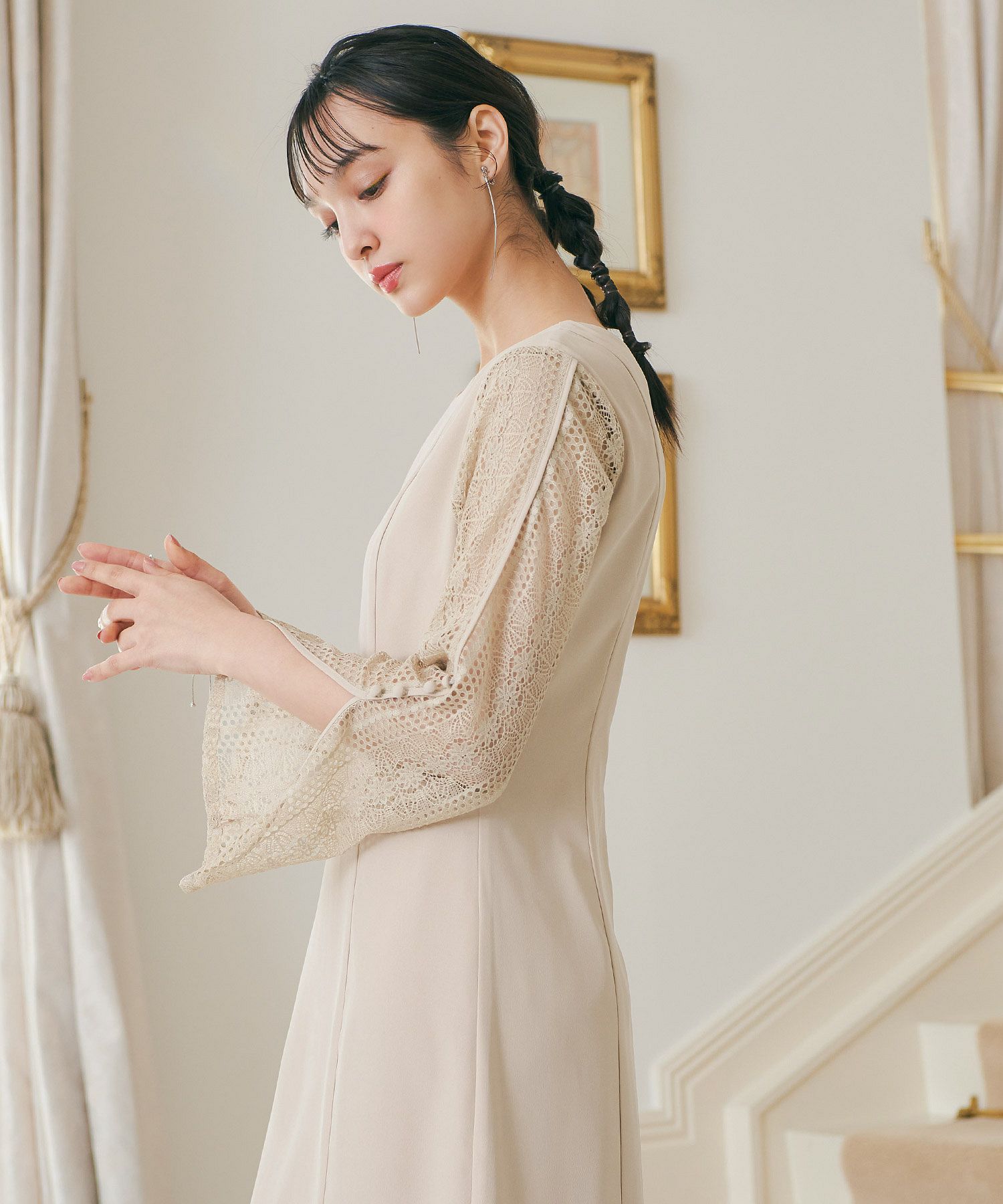 ニアナ niana レーススリットスリーブ裾プリーツ切替パーティー