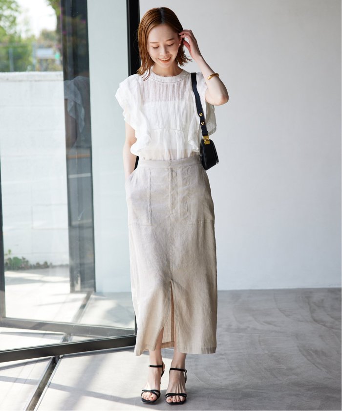 24SS 美品 SLOBE IENA ラミーフリルピンタックブラウス SLOBE IENA（スローブイエナ）の「ラミーフリルピンタック