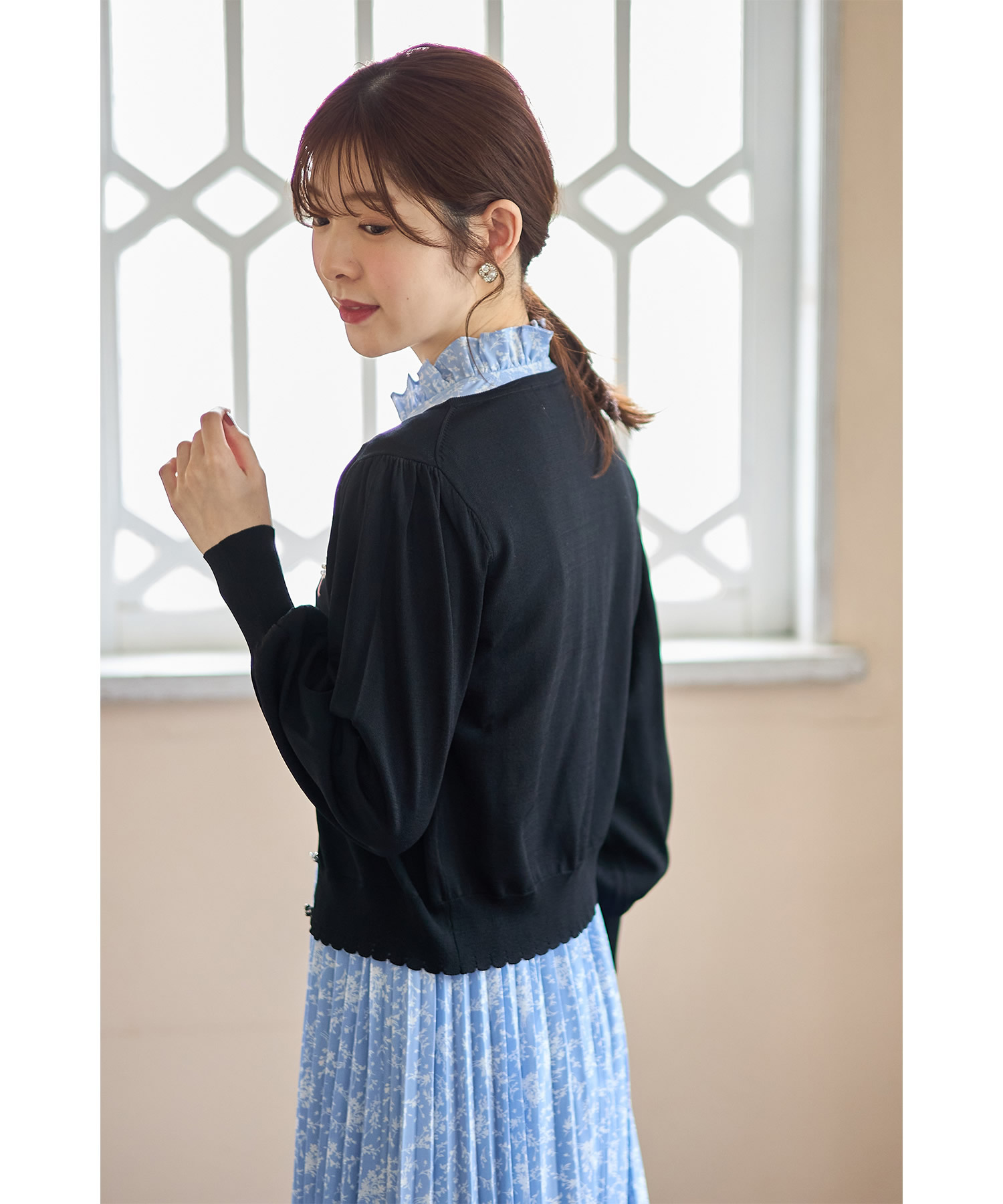 パールビジュー付きチューリップ×リボン刺繍カーディガン