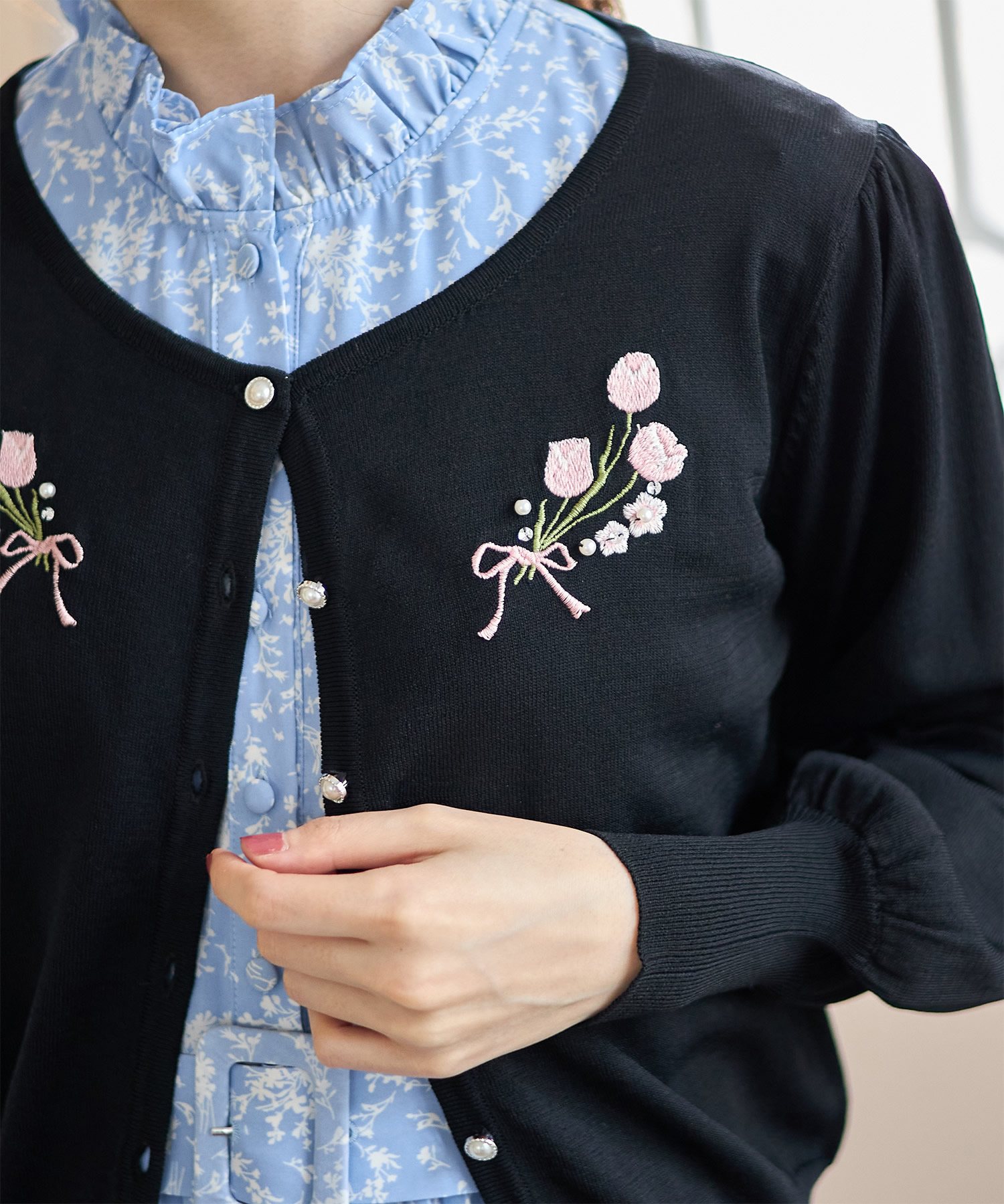 クーポン】パールビジュー付きチューリップ×リボン刺繍 クーポン】パールビジュー付きチューリップ×リボン刺繍