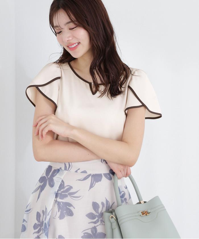セール 10%OFF】チューリップスリーブパールブラウス(505290119
