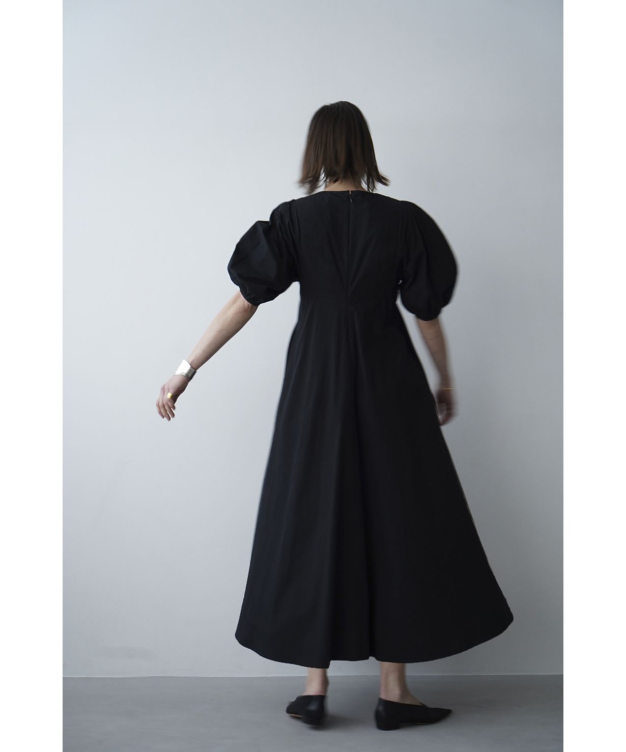 セール】STRAIGHT LINE VOLUME PUFF ONE PIECE(505277873 セール】STRAIGHT LINE VOLUME PUFF ONE PIECE(505277873